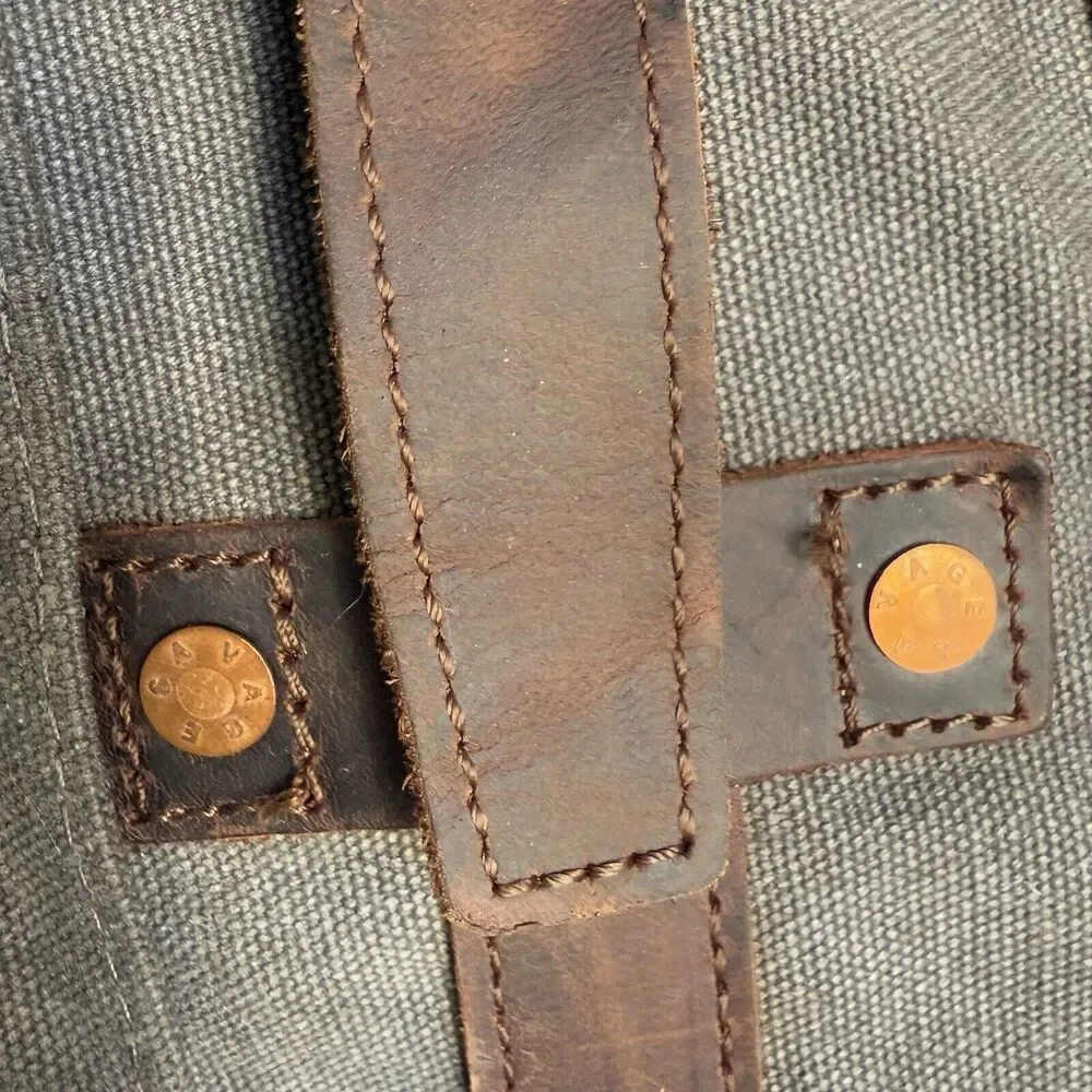 Rugged canvas hipster adventure backpack - Picture 15 of 16